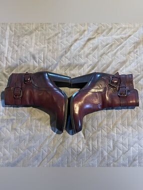 Frye double strap ankle boot womens 6B Pre-owned condition brown‎